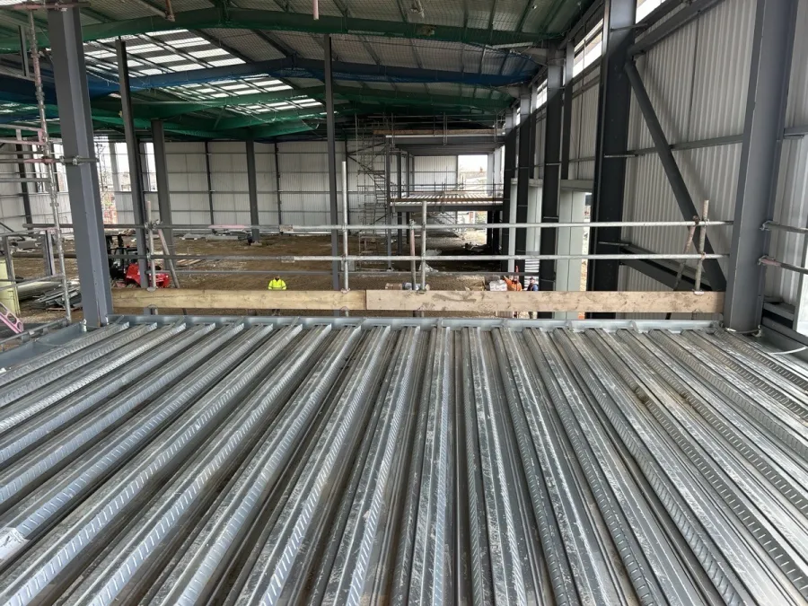 Russles Hollinwood Junction 4